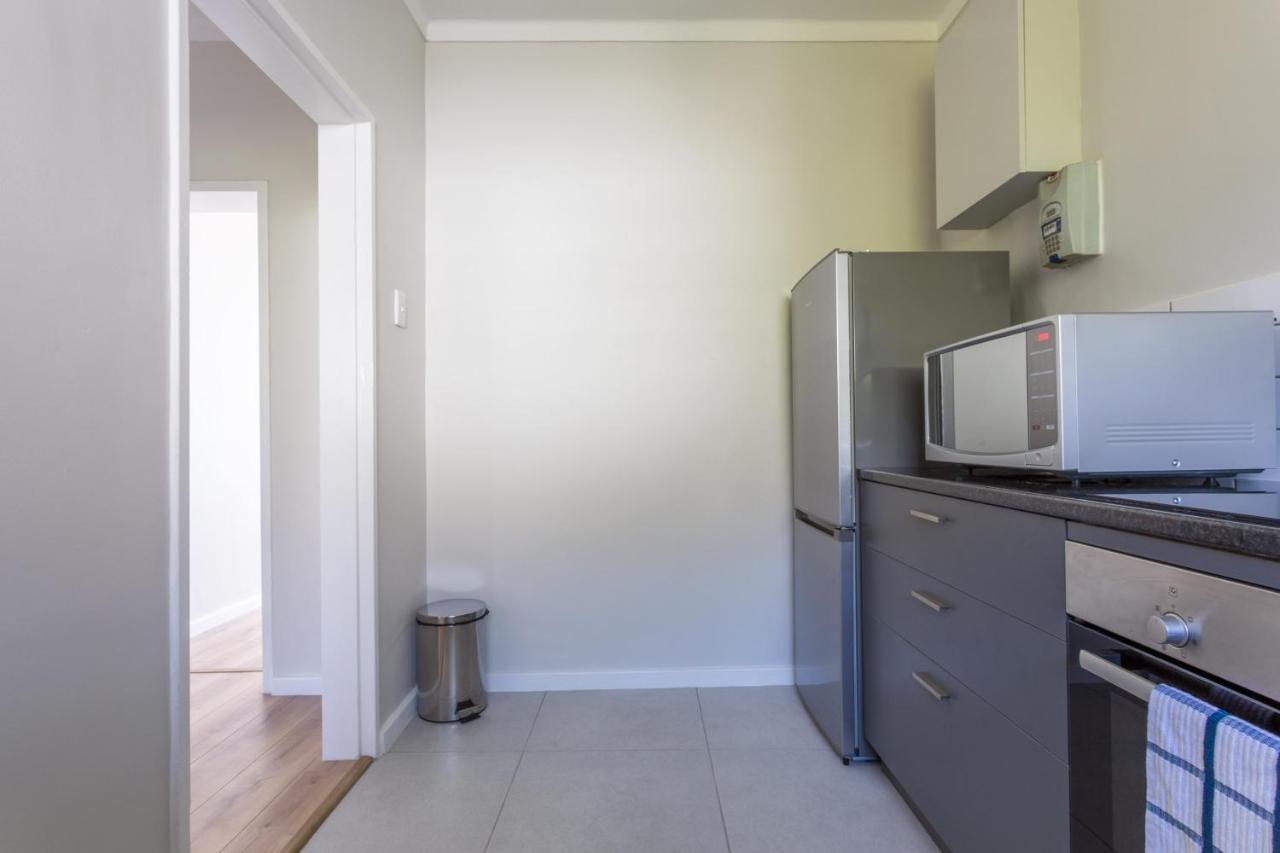 Apartment Woodlands
