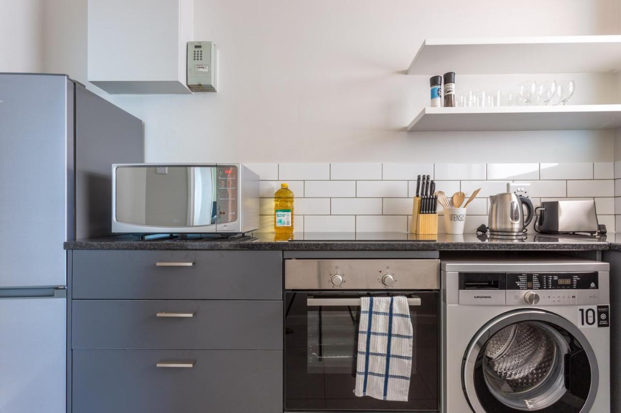 Woodlands Apartment